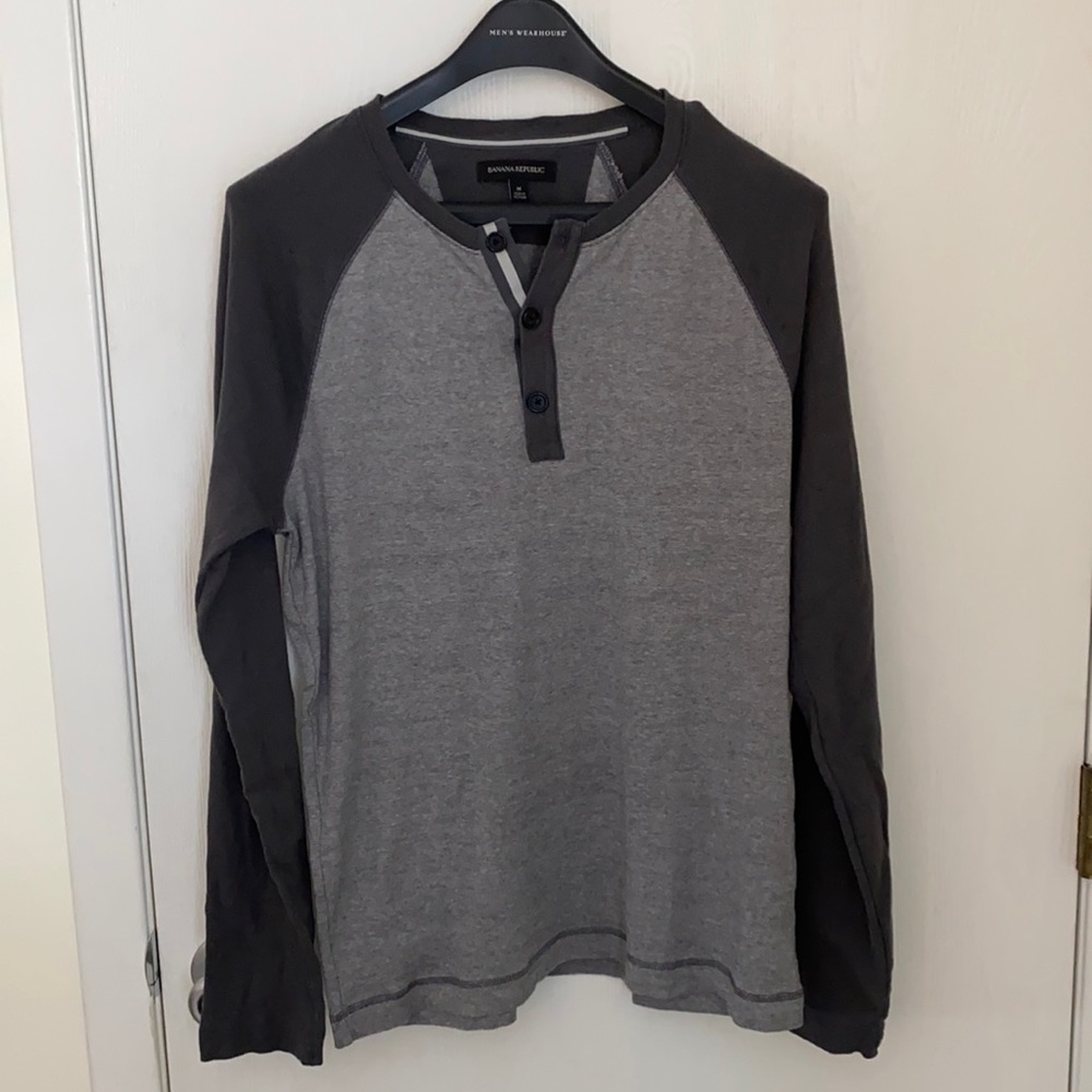 Banana Republic Men’s Long Sleeve T-shirt